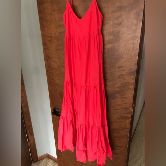 Billabong Dresses & Skirts - Billabong tiered midi dress